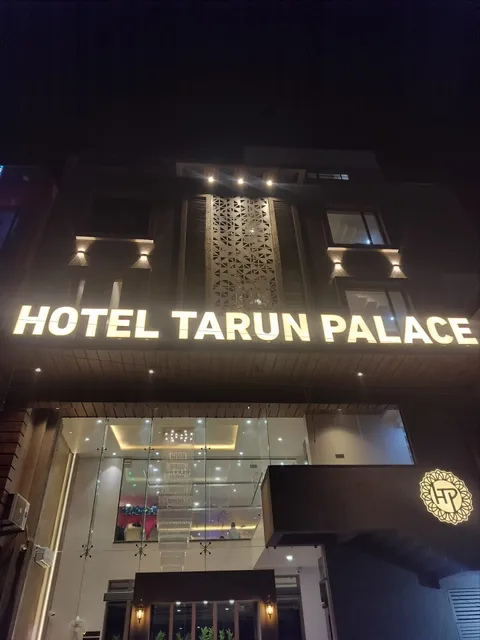 Hotel Tarun Palace