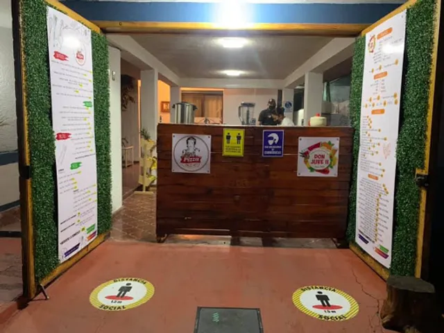 Don Juve ll & Lola´s Pizza