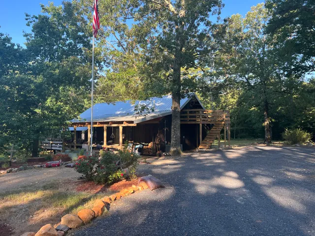 Mena Creekside RV Park