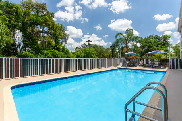 Holiday Inn Express & Suites Silver Springs-Ocala by IHG