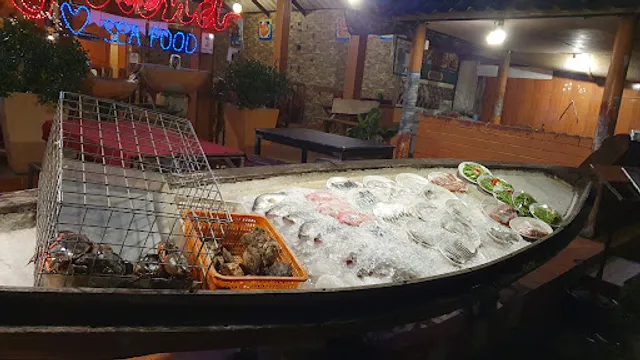 Friend Seafood