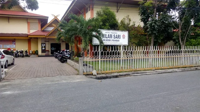 Edotel Syariah Nilam Sari