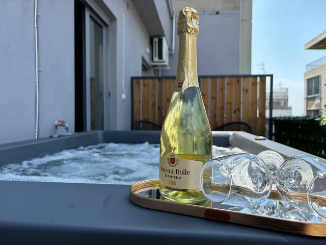 Aelia Apartments, The Luxury Suites