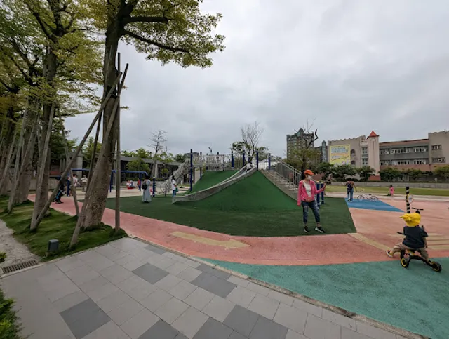 Ertongjiashixunlian Park