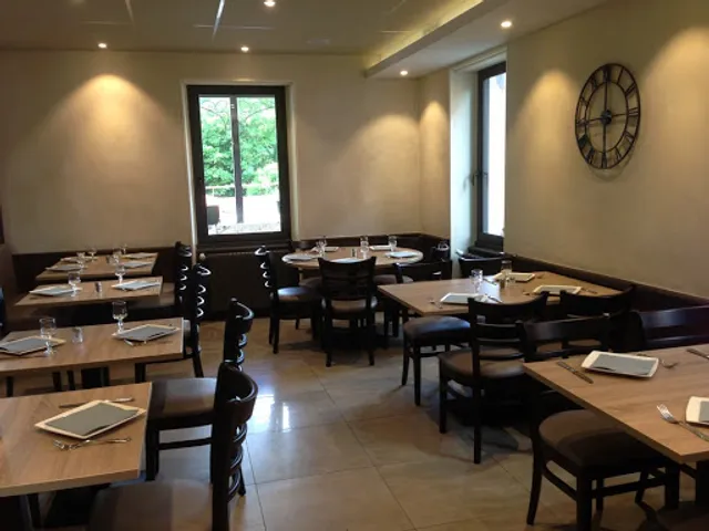 Hôtel Restaurant Le Pont Neuf