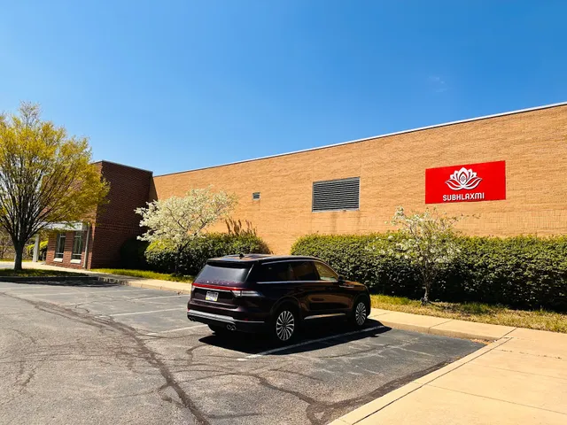 Subhlaxmi Grocers Cranberry