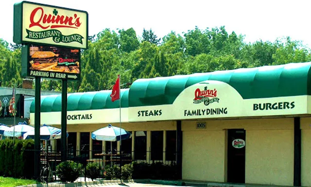 Quinn's Restaurant & Lounge