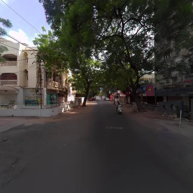 OYO Presidency Studio