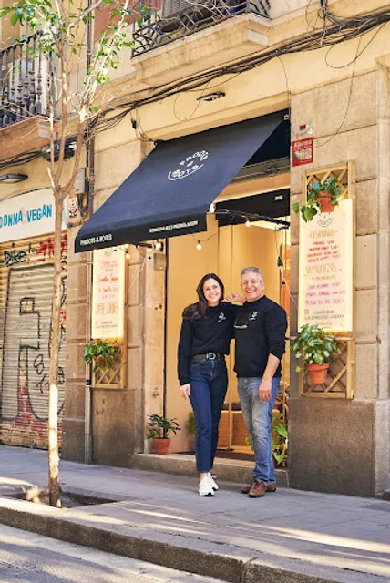 Froots & Roots - Healthy Juice Bar