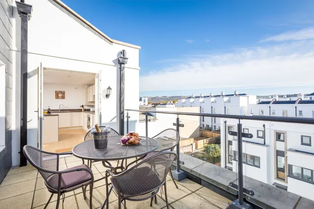 Elliot Oliver Serviced Apartments