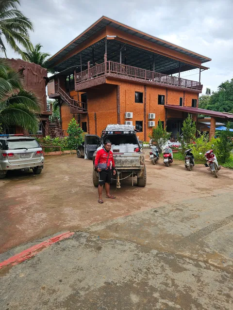 HuaiNamRinResort