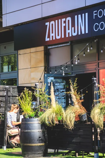 ZAUFAJNI Food & Cocktail Bar