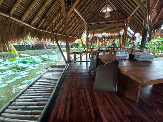 Gubug Makan Mang Engking Citra Raya