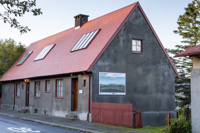 Hús Ásgríms Jónssonar / Home of an Artist
