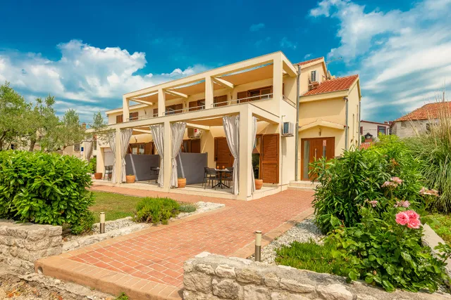 APARTMENTS BELLA - NIN