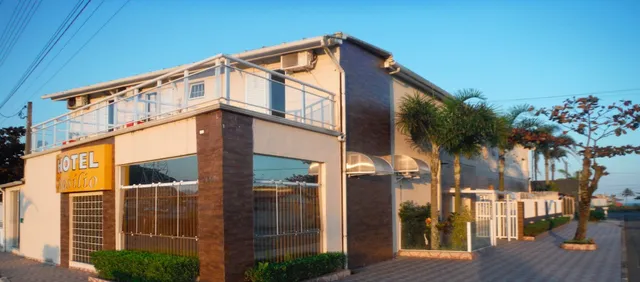 Hotel Basilio - Reformado pelo programa Construindo um Sonho do SBT