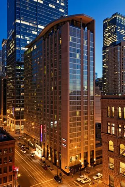 Residence Inn by Marriott Chicago Downtown/River North