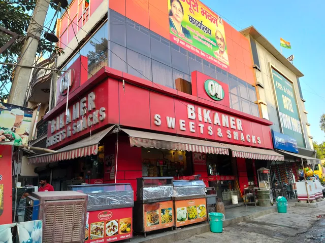 Om Bikaner Sweets & Snacks Sec-12A