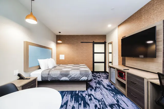 Palace Inn IAH FM 1960