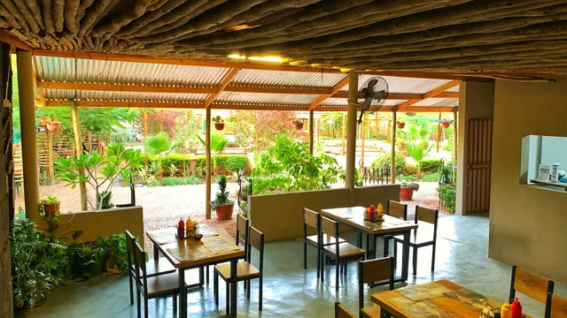 Bonita Gardens Cafe - Palapye, Botswana