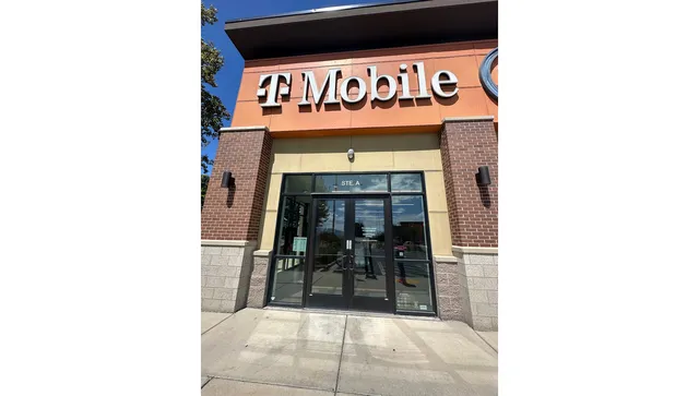 T-Mobile Authorized Retailer