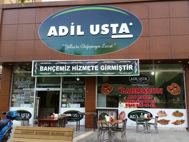 Nohutcu Adil Usta