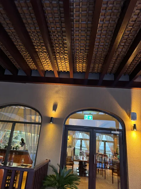 Al Shams Restaurant & Bar