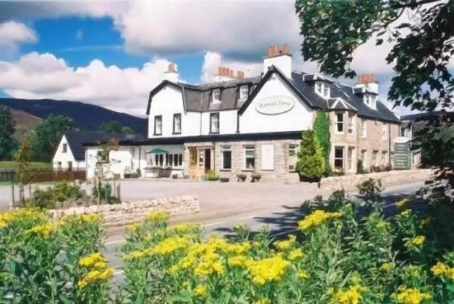 Rowan Tree Country Hotel & Restaurant