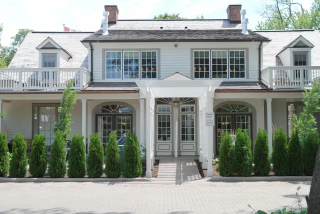 124 on Queen Hotel and Spa