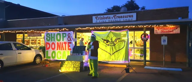 Trinkets & Treasures