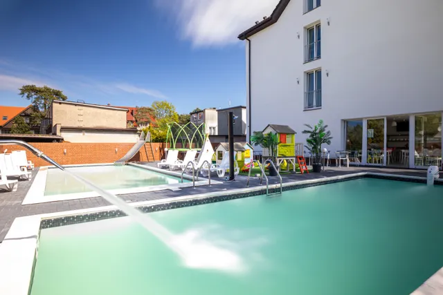 Pod Winogronem apartamenty z basenem i śniadaniem