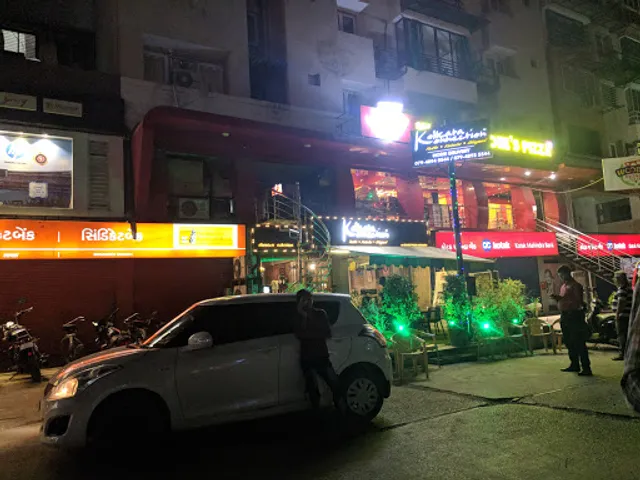 Yellow Taxi - Your Ultimate Foodie Ride