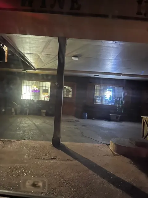 Harry T Wholesale & Liquor