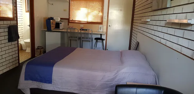 Emerald Tower Motor Inn