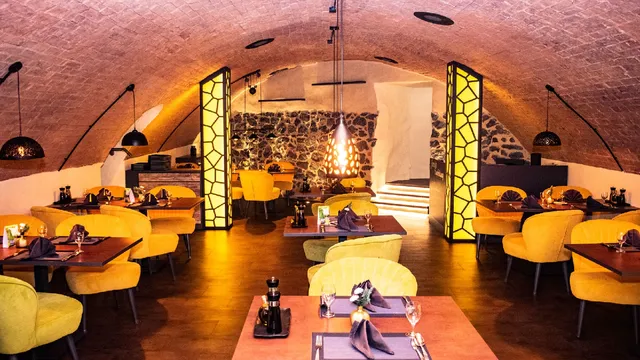 Jamie's Bar & Restaurant