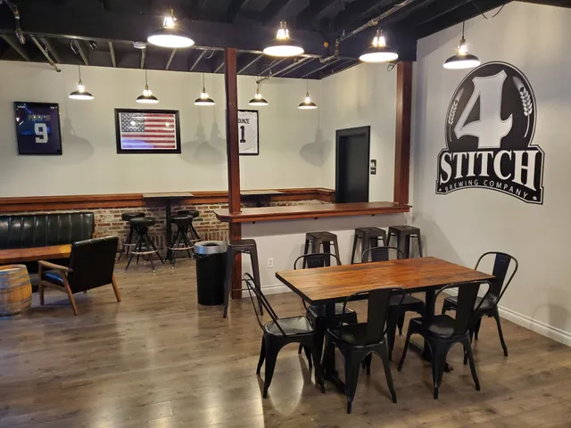 4 Stitch Brewing Company, Taproom and Kitchen