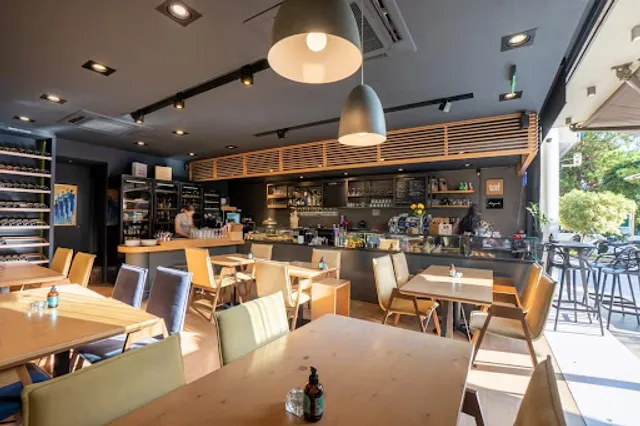 Manjar Wise Food, Coffee & Wine Bar