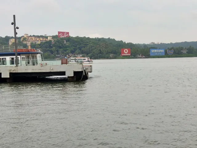 ROYAL BAR AND RESTAURANT