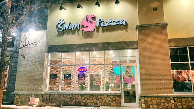 Red Swan Pizza - Cochrane