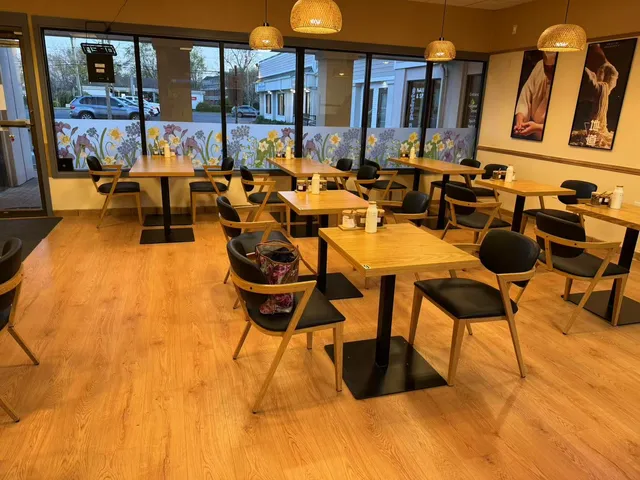 Olivia's Noodle House