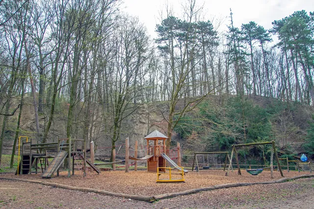 Waldspielplatz Dehnepark