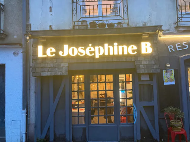 Le Joséphine B. (ex Nez grillé)