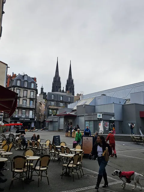 Halle Gourmande Saint-Pierre