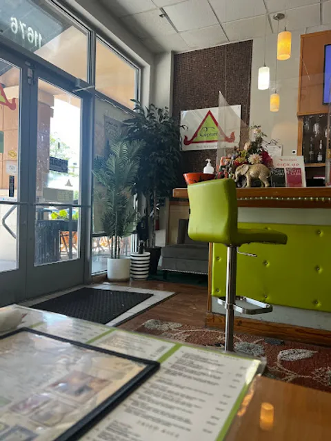 Elephant Thai Short Pump