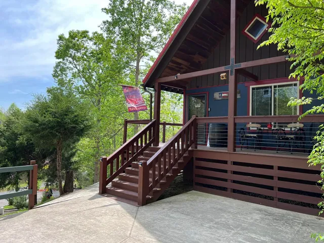 Talley's Cabins & Breakfast