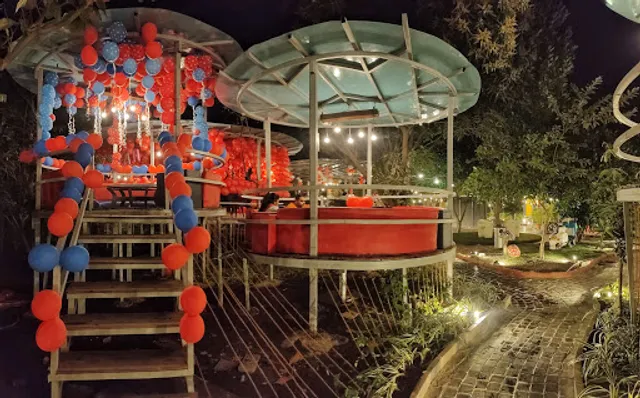 Thirty Two Degree North East