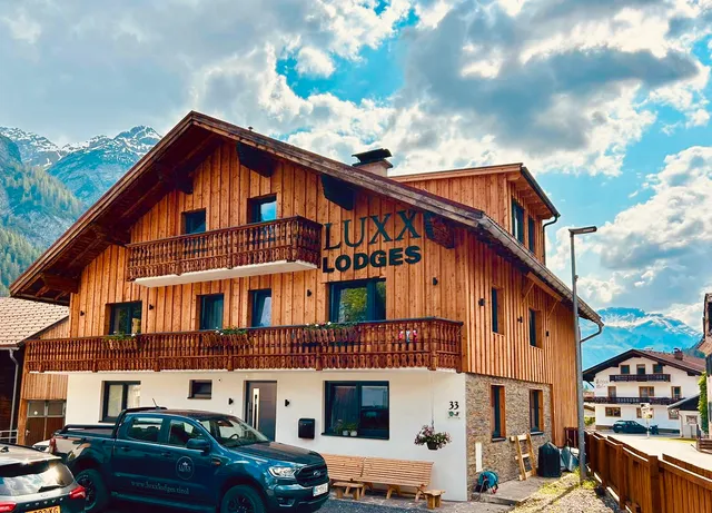 LUXX Lodges Holzgau