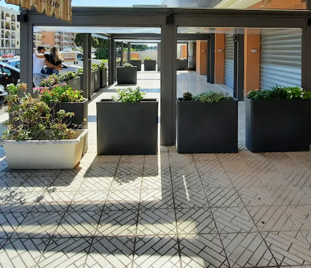 Màkari Pizza & Restaurant