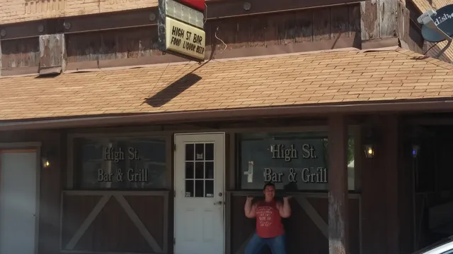 High Street Bar & Grill