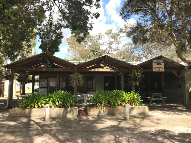 Molloy Hideaway Holiday Park